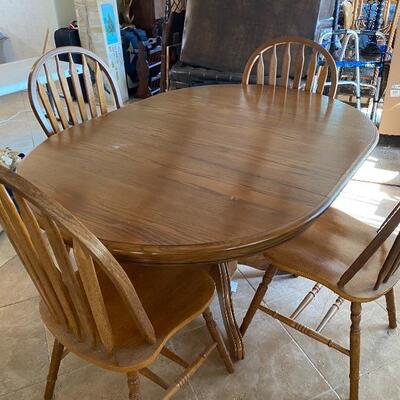 Oak Dining Room Table with Chairs