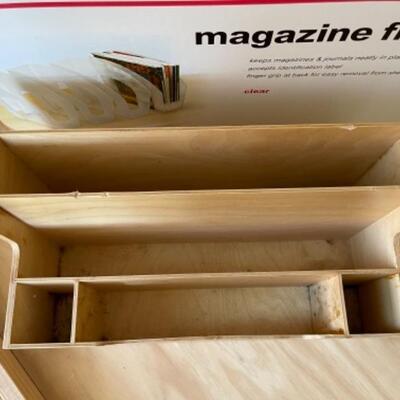 Lot 82BR. Stationery holder and magazine files--$5.25