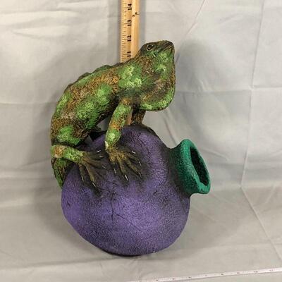Lot 53 - Purple and Green Iguana Planter