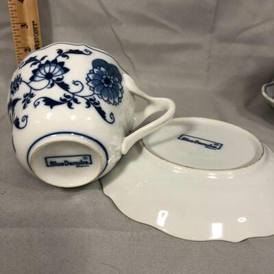 Lot 70 - (4) Blue Danube Blue Onion Cups and Saucers
