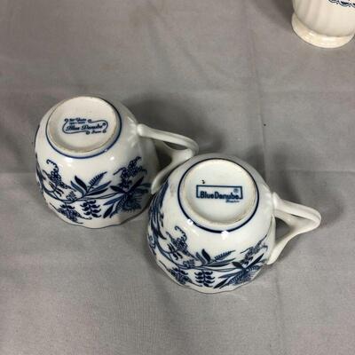 Lot 73 - Mixed Lot of Blue and White China