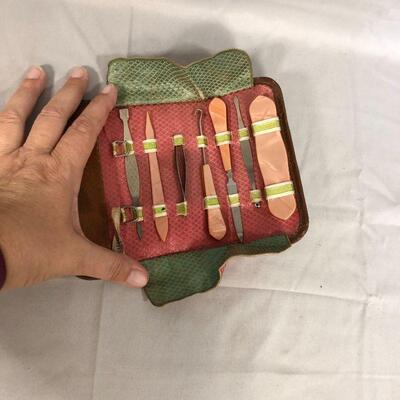 Lot 79 - Vintage Manicure Set