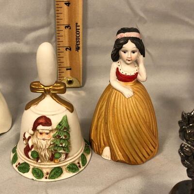 Lot 92 - (7) Bells