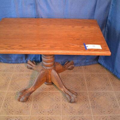 LOT 15 Wood table