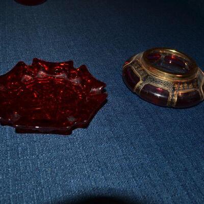 LOT 84 red home Decor