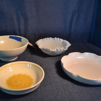 LOT 108 vintage decorative bowls