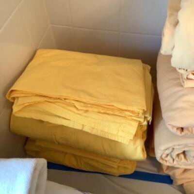 U/B - 1241. Full Size Sheet Sets ( 2 Flannel & 2 Cotton ) 