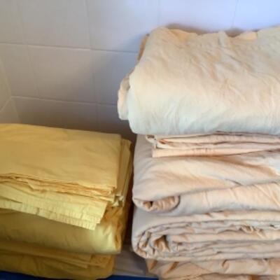 U/B - 1241. Full Size Sheet Sets ( 2 Flannel & 2 Cotton ) 