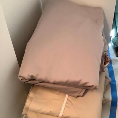 U/B - 1244. King Sheet Set ( Prestige Home Textiles Inc. & The Company Store ) 