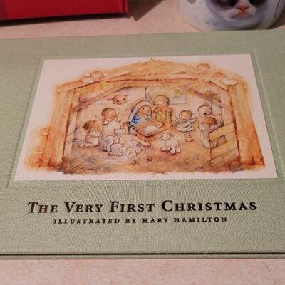Lot 107: Assorted NEW Hallmark Christmas Collectibles 