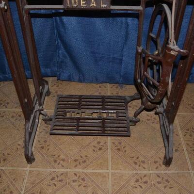 LOT 145 antique ideal sewing machine