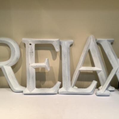 O - 1253. NEW IN Plastic Wooden Letters ( RELAX ) Wall Hangings