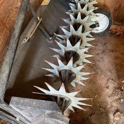 Lot 138 - 30" Aerator 