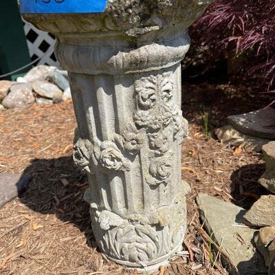 Lot 156 - Garden Decor