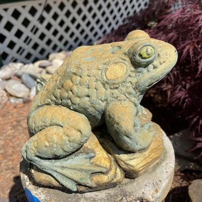 Lot 156 - Garden Decor