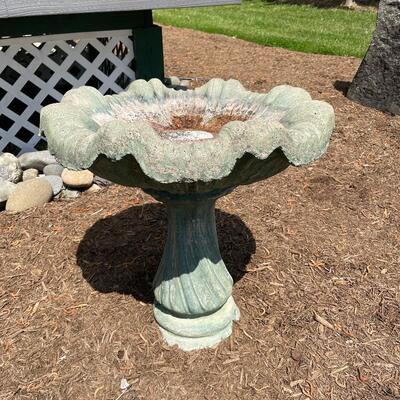 Lot 158 - Bird Bath