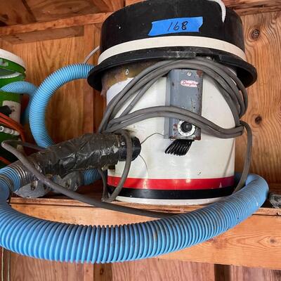 Lot 168 - Pumps