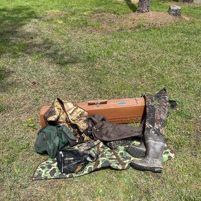 Lot 175 - Hunting Accessories