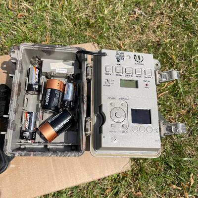 Lot 176 - Wildlife Cameras
