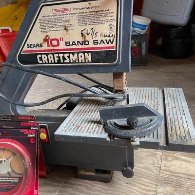 Lot 184 - Craftsman 10" Band Saw and Blades