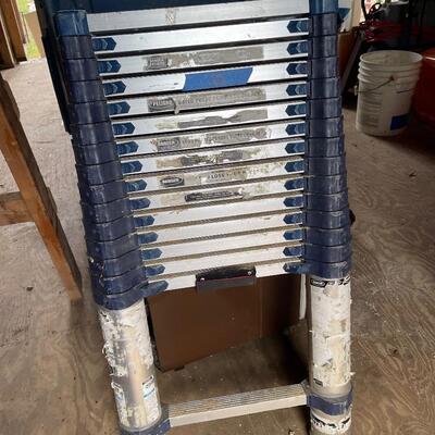 Lot 186 - 15 1/2' Telescoping Ladder