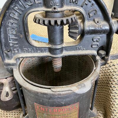 Lot 207 - Antique Press and Bottle Corkers