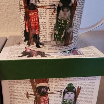 Lot 109: New Coffee Cups Cat Theme Christmas x 2 