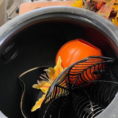 Lot 215 - Fall Decor