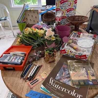 Lot 218 - Art Supplies