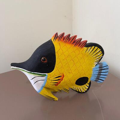 Lot 220 - Fish Art