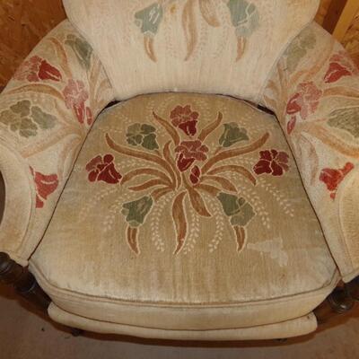 LOT 66  VINTAGE WINGBACK CHAIR