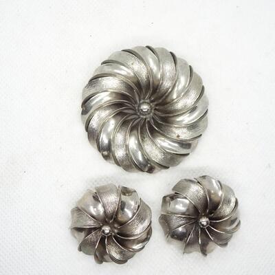 Silver Tone Flower Pin Brooch & Matching Clip Earrings 