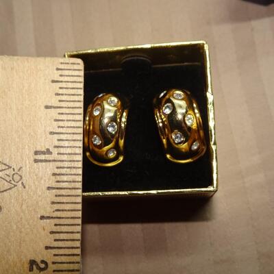 Vintage Nolan Miller Gold Plated Crystal Rhinestone Earrings