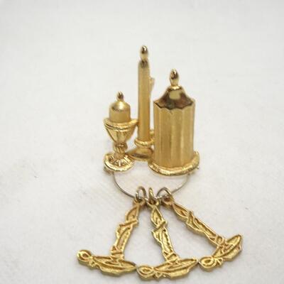 Gold Tone Candle Charm Holder Brooch 