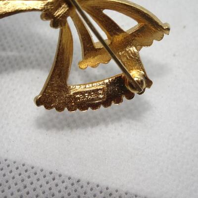 Gold Tone Double Bow Pin, Signed 