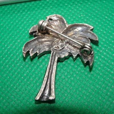 Vintage Silver Tone Rhinestone Palm Tree Brooch Pin 