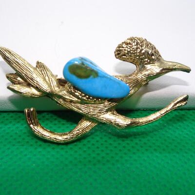 Gold Tone & Turquoise Road Runner Pin - Beep Beep! 