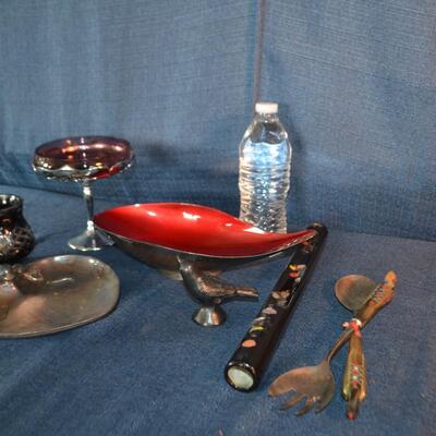 LOT 158. Variety of home Decor