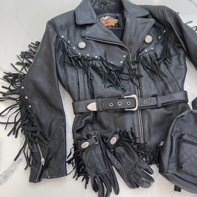 Lot 223 - Authentic Harley-Davidson Womans Jacket, Gloves and Purse