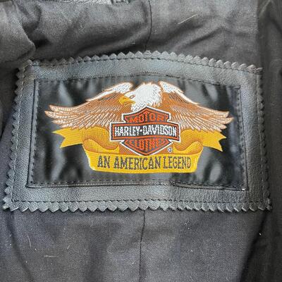 Lot 223 - Authentic Harley-Davidson Womans Jacket, Gloves and Purse