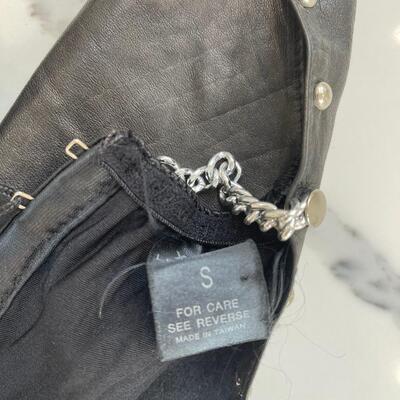 Lot 226 - Ladies Leather Clothing