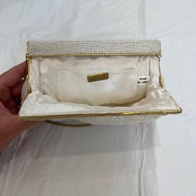 Lot 234 - Vintage Beaded Purse from Bloomingdales