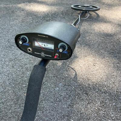 Lot 235 - Coinmaster 6000 Metal Detector