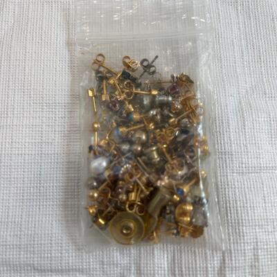 Lot 240 - Costume Jewelry 