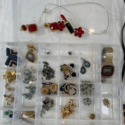 Lot 245 - Jewelry