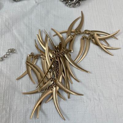 Lot 245 - Jewelry