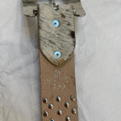 Lot 255 - Beautiful Ladies Leather Belts 