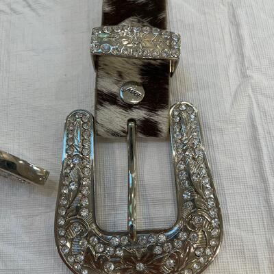 Lot 255 - Beautiful Ladies Leather Belts 