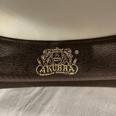 Lot 258 - Cowboy Hats