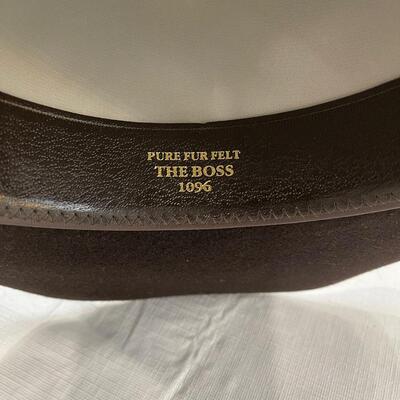 Lot 258 - Cowboy Hats